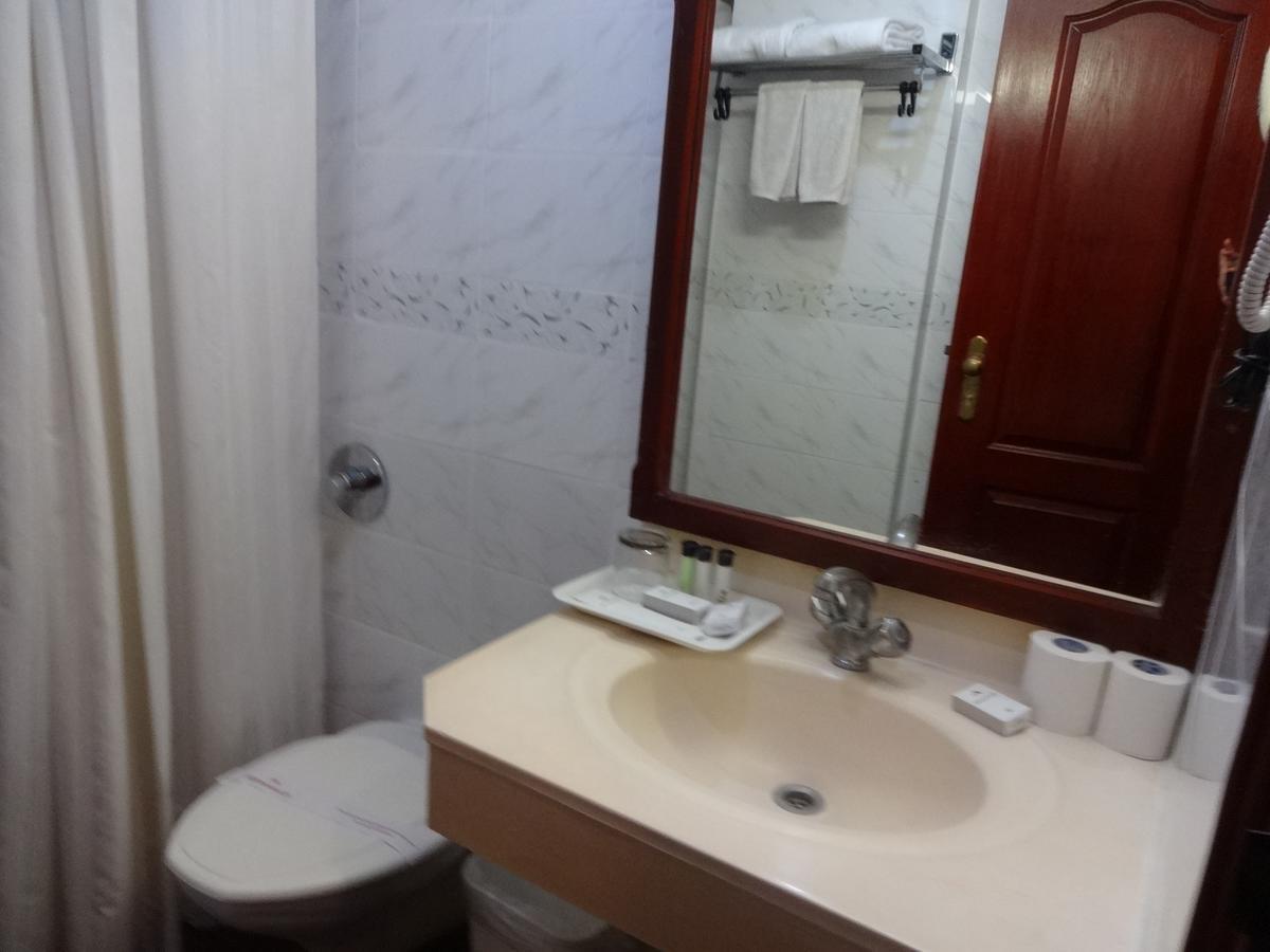 מדוראי Hotel Germanus מראה חיצוני תמונה